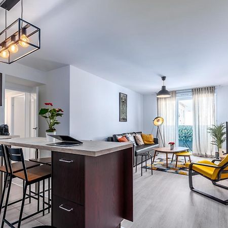 Appartement Lumineux De Standing Drancy Esterno foto