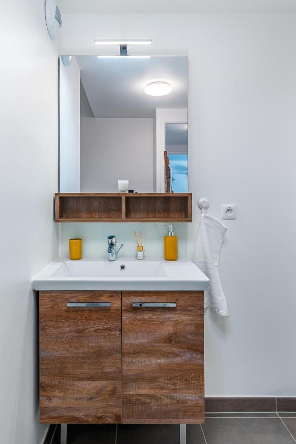 Appartement Lumineux De Standing Drancy Esterno foto